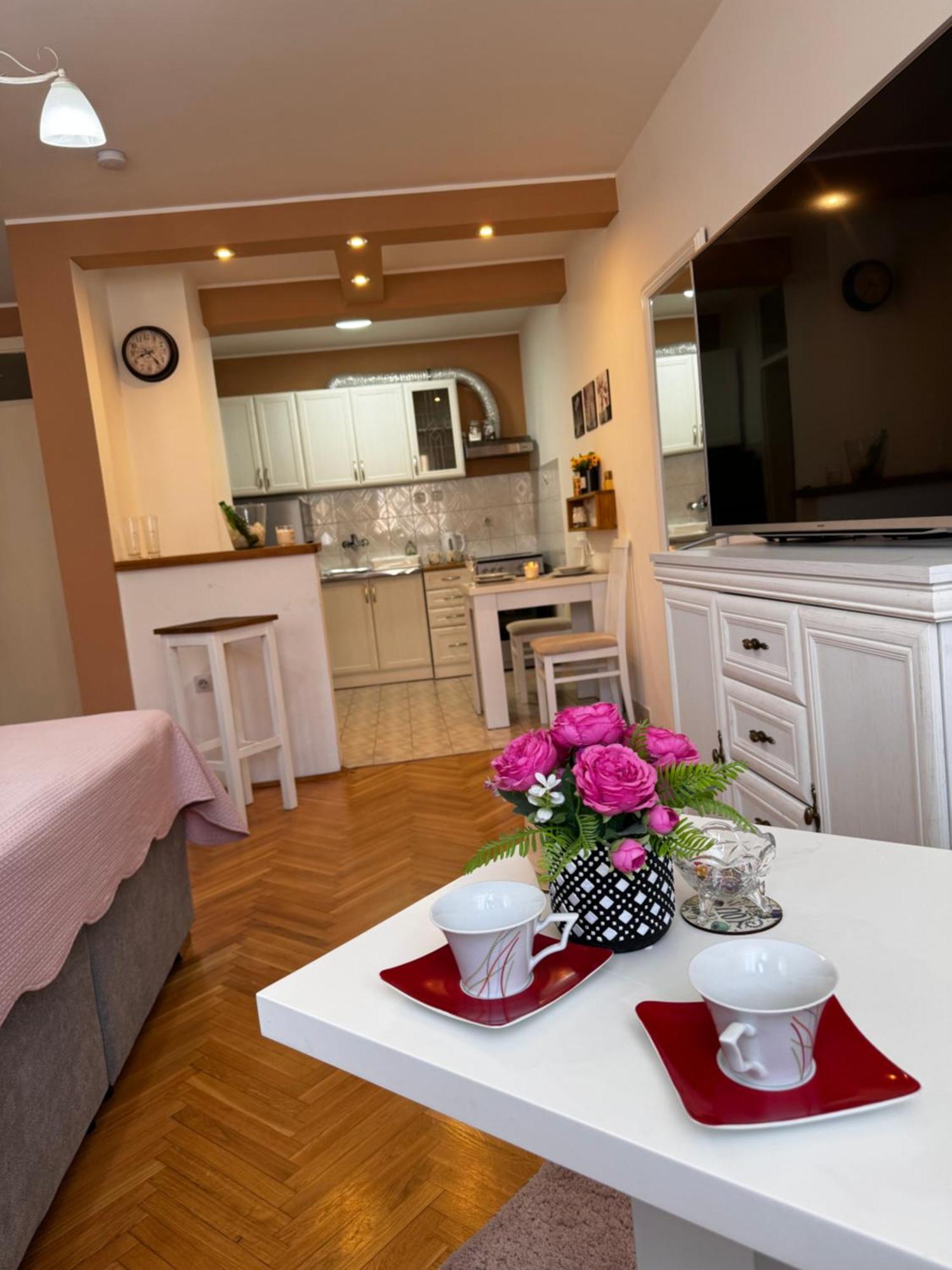 Post Apartmani - Sajam Novi Sad Exterior foto